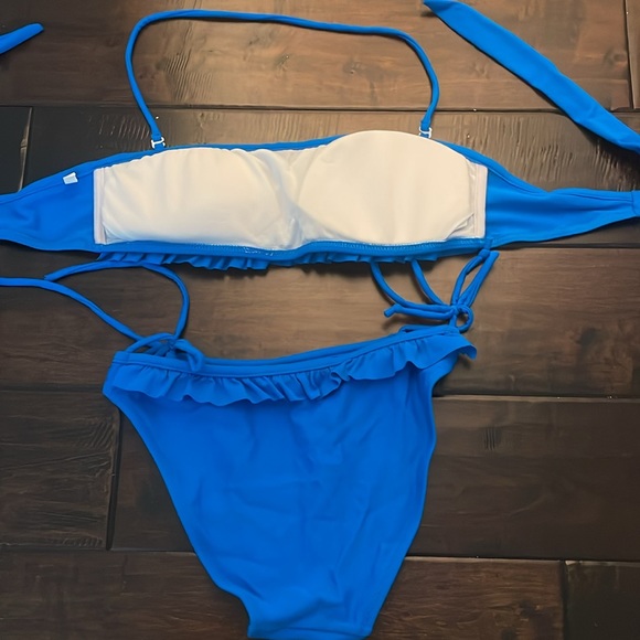 blue bikini - Picture 2 of 2